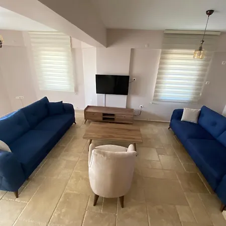 Triplex Villa With Pool In Kusadasi