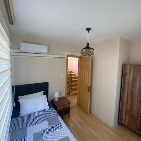 Triplex Villa With Pool In Kusadasi *