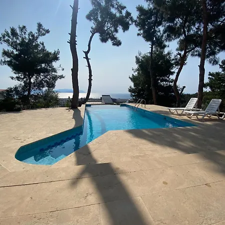 Villa Triplex Villa With Pool In Kusadasi Sogucak