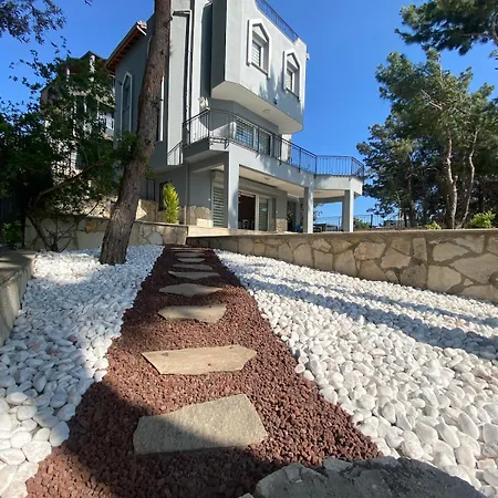 Triplex Villa With Pool In Kusadasi Villa Sogucak